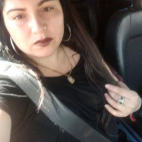 Disfruta con mis manos relajare todo tu cuerpo soy experta en eliminar dolenciasss 